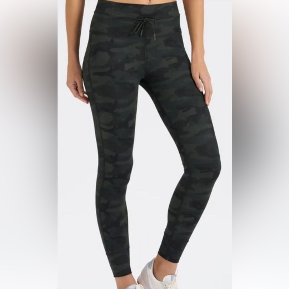 Vuori Camo Print Daily Leggings